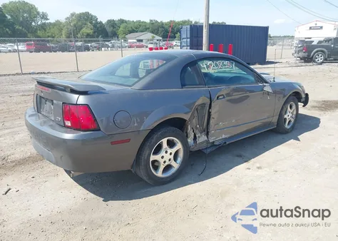 2004 Ford Mustang z USA, uszkodzony, nr VIN 1FAFP40424F109701